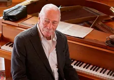 Zev Gutman: "Before he actually plays the Liebestod from Tristan and Isolde on piano."